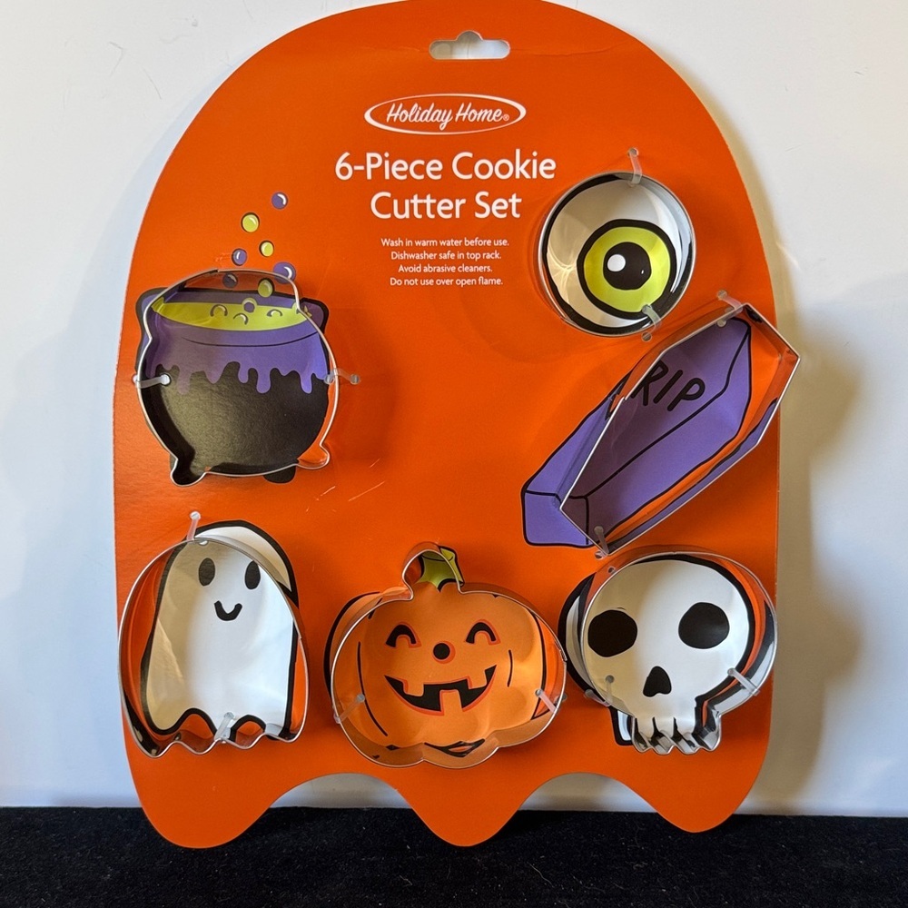Holiday Home Halloween Cookie Cutter Set - Orange - Picture 2 of 3